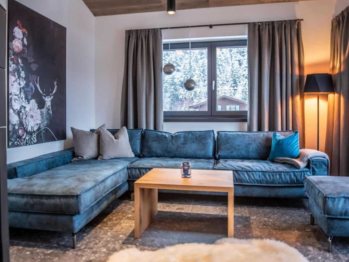 Apartment In Wald Im Pinzgau With A Carport 외부 사진