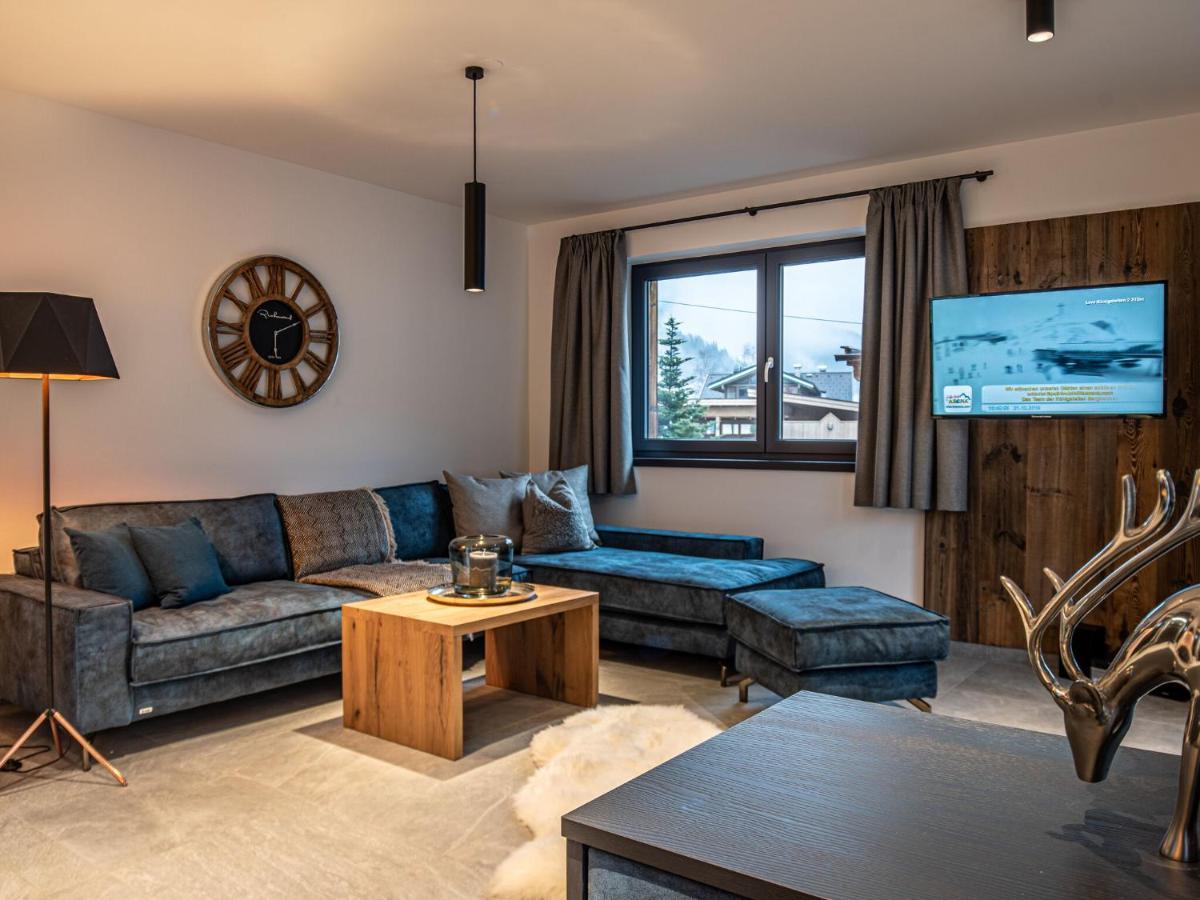 Apartment In Wald Im Pinzgau With A Carport 외부 사진