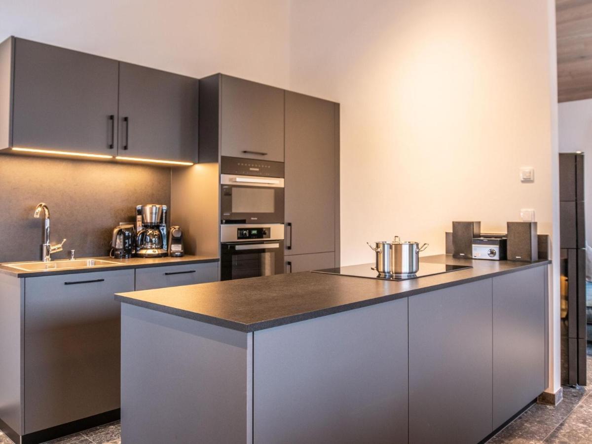 Apartment In Wald Im Pinzgau With A Carport 외부 사진