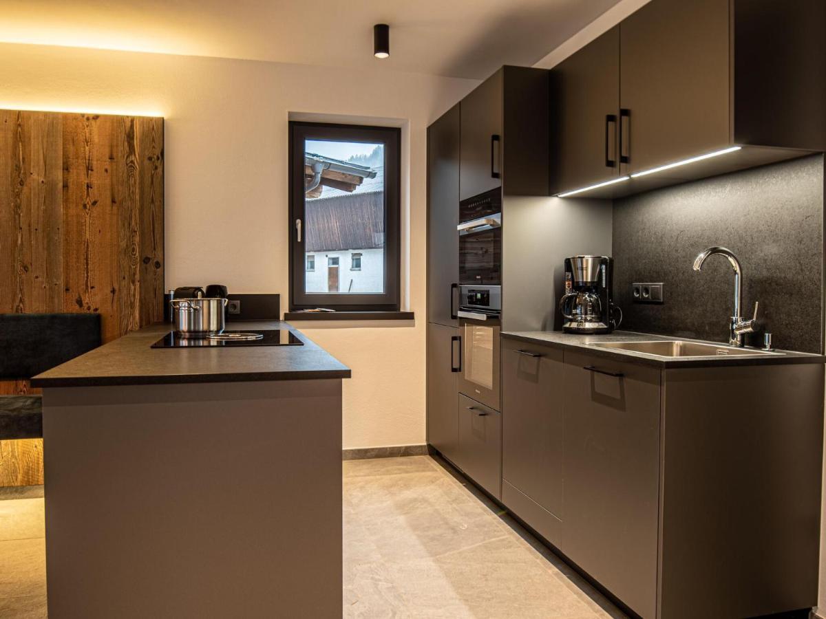 Apartment In Wald Im Pinzgau With A Carport 외부 사진