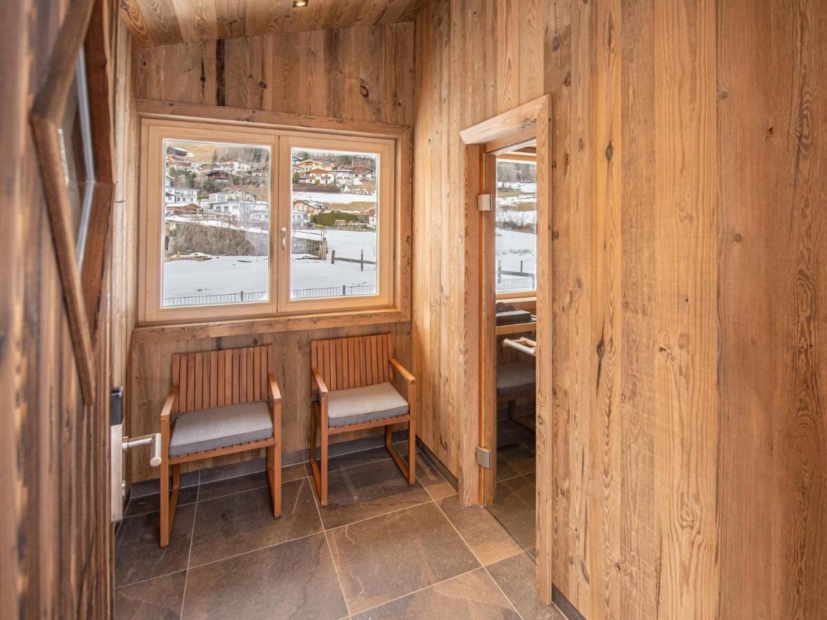 Apartment In Wald Im Pinzgau With A Carport 외부 사진